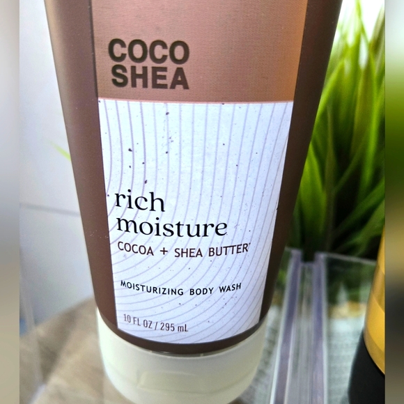 Coco Shea + Coco Shea Honey Body Wash • Bath & Body Works • - Picture 2 of 7